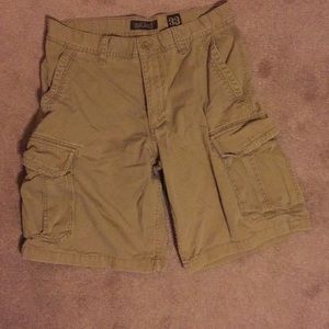Men’s Beige Old Navy cargo shorts